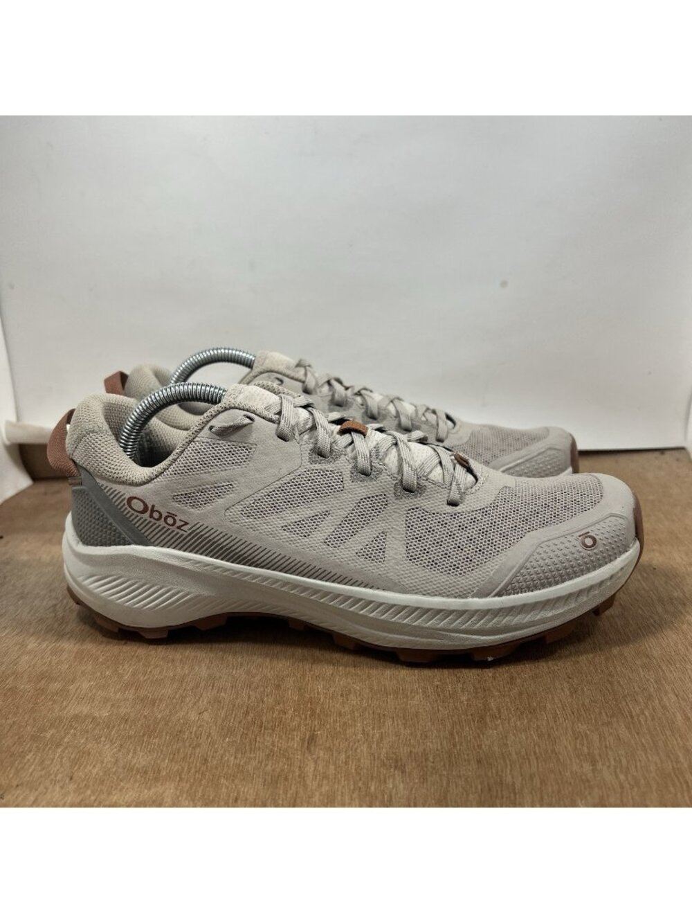 Oboz Katabatic Low Hiking Shoes Men 8.5 Beige Tan Mesh Trail Sneakers Outdoor